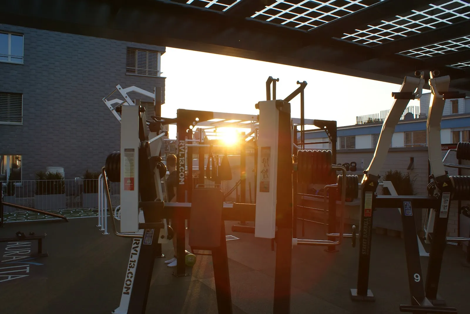 Street Barbell outdoor fitness